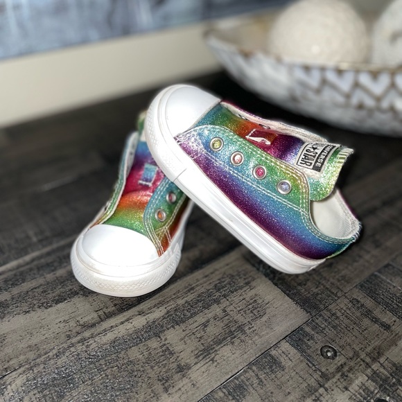 Other - CONVERSE Rainbow Toddler Sneakers SZ 5